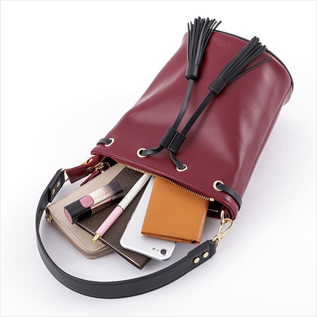 『文豪ストレイドッグス』コラボレーション■中原中也 モデルバッグ／12,800円（税別）（C）朝霧カフカ・春河35/ＫＡＤＯＫＡＷＡ/2019文豪ストレイドッグス製作委員会