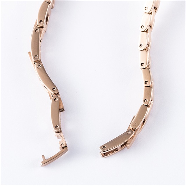 『文豪ストレイドッグス』コラボレーション■中原中也 モデル腕時計／14,800円（税別）（C）朝霧カフカ・春河35/ＫＡＤＯＫＡＷＡ/2019文豪ストレイドッグス製作委員会