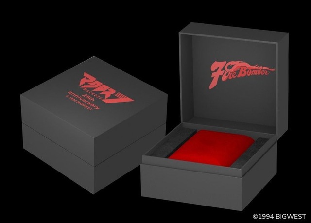 「マクロス7 × SEIKO Fire Bomberモデル 25周年記念アニバーサリーウォッチ」33,000円（税込）（C）1994 BIGWEST