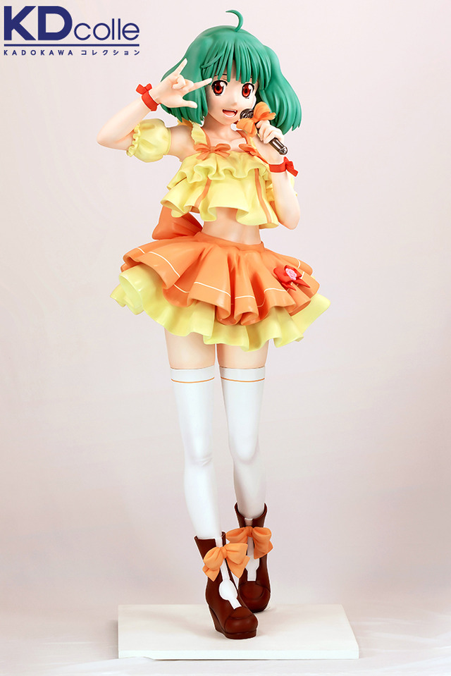 「『マクロスF』ランカ・リー 等身大フィギュア」2,200,000円（税別・送料別）（C）2007 BIGWEST/MACROSS F PROJECT・MBS