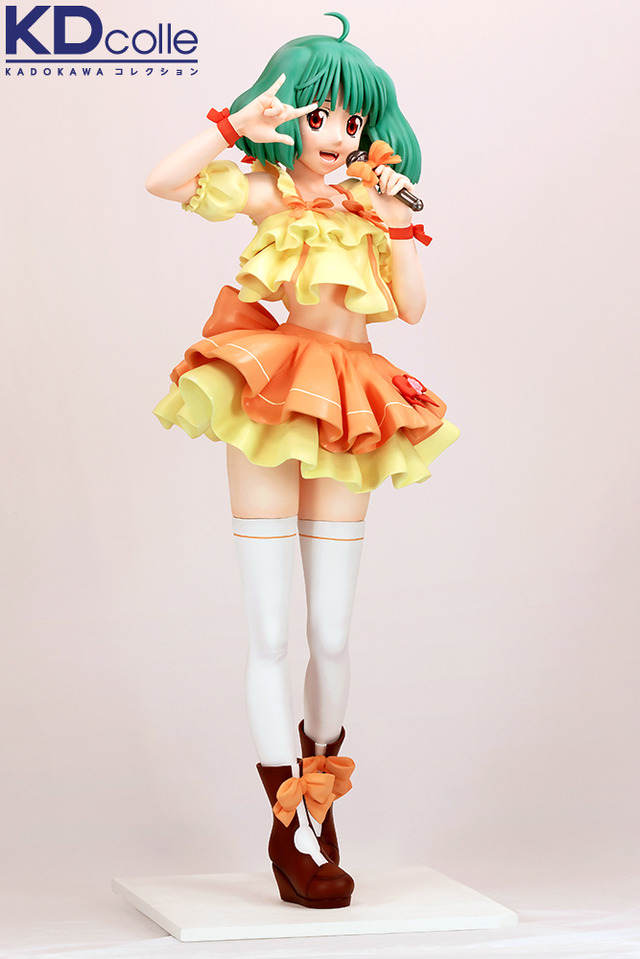 「『マクロスF』ランカ・リー 等身大フィギュア」2,200,000円（税別・送料別）（C）2007 BIGWEST/MACROSS F PROJECT・MBS