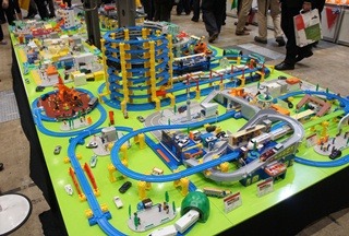 プラレールの大きなジオラマ。