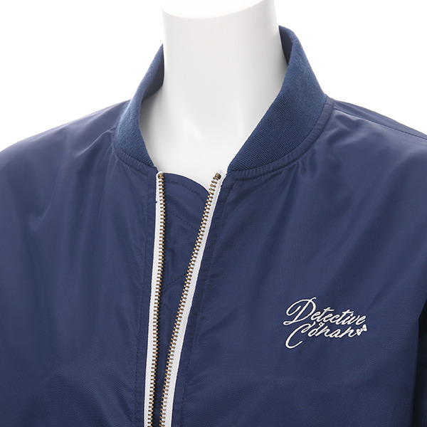 『名探偵コナン』コラボレーションアウター　江戸川コナン モデル　19,800円（税別）（C）青山剛昌／小学館・読売テレビ・TMS 1996