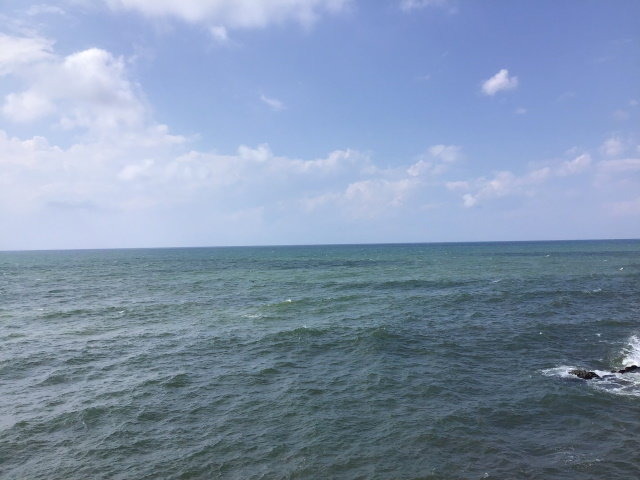 『FGO』日差し照り付ける真夏の昼間…野を越え山越え海に辿り着いた僕は「水着ガチャ」を引く―大自然で挑むガチャには驚きのドラマが待っていた！【特集】