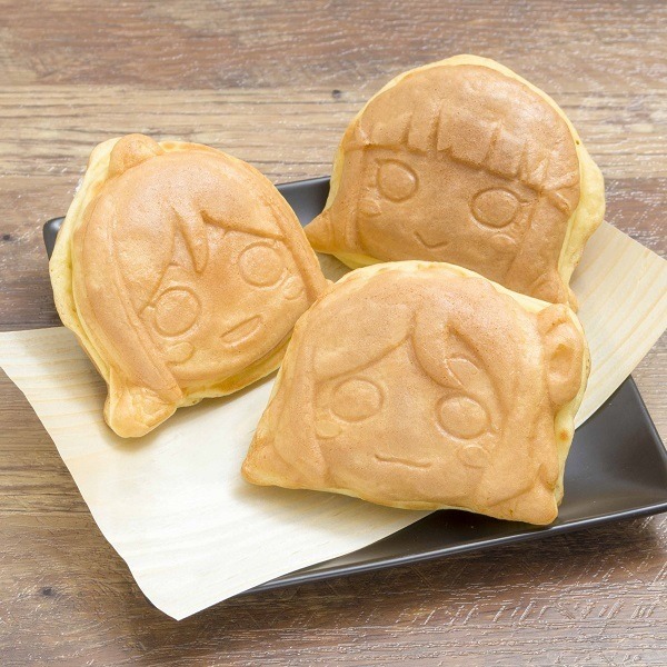 Aqours焼き (全9種：ランダム) 　3年生 ／500円(税込)(C)2013 プロジェクトラブライブ！(C)2017 プロジェクトラブライブ！サンシャイン!!(C)SEGA