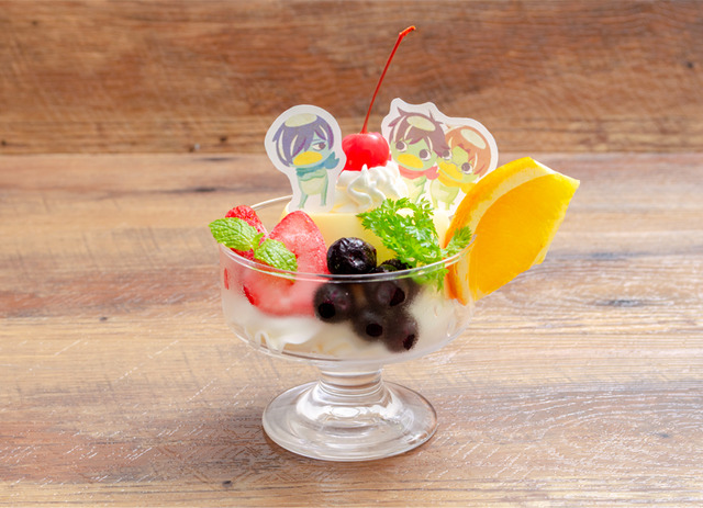 「喫茶さらざんまい　デザインプロデュースドバイサンリオ」仲良し！つながるプリンアラモード　1,280円（C） イクニラッパー／シリコマンダーズ