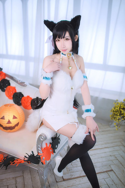愛宕『アズールレーン』／画像提供：SHEEN