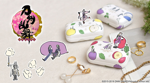 ミニマルチケース（1,600円・税別／全3種）（C）2015-2019 DMM GAMES/Nitroplus（C）Inori kito