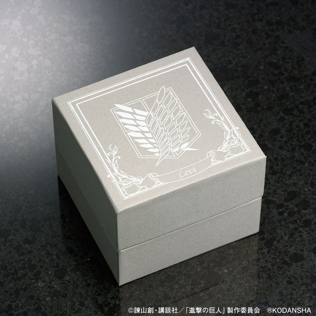 「INDEPENDENT × 進撃の巨人 オフィシャルコラボウォッチ」リヴァイ モデル　39,800円（税別）（C）諫山創・講談社／「進撃の巨人」製作委員会 （C）KODANSHA