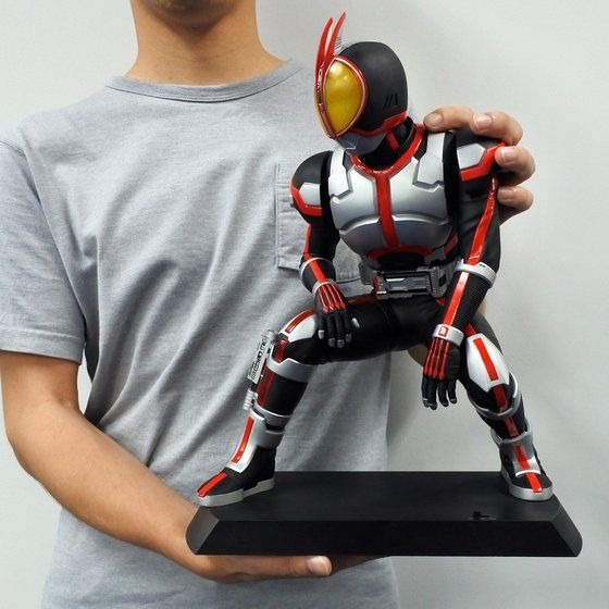 「Ultimate Article 仮面ライダーファイズ」30,800円（税込）（C）石森プロ・東映