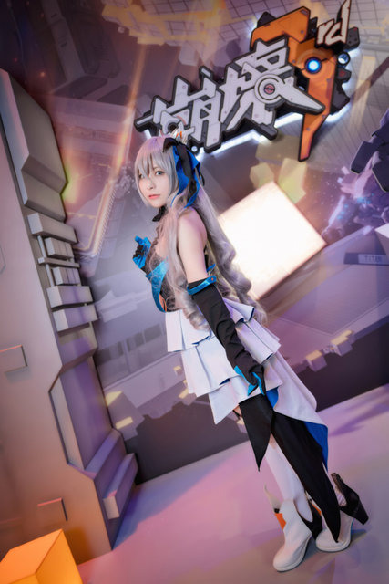 「東京ゲームショウ2019」百花繚乱の企業ブース美女コスプレイヤーまとめ【写真157枚】