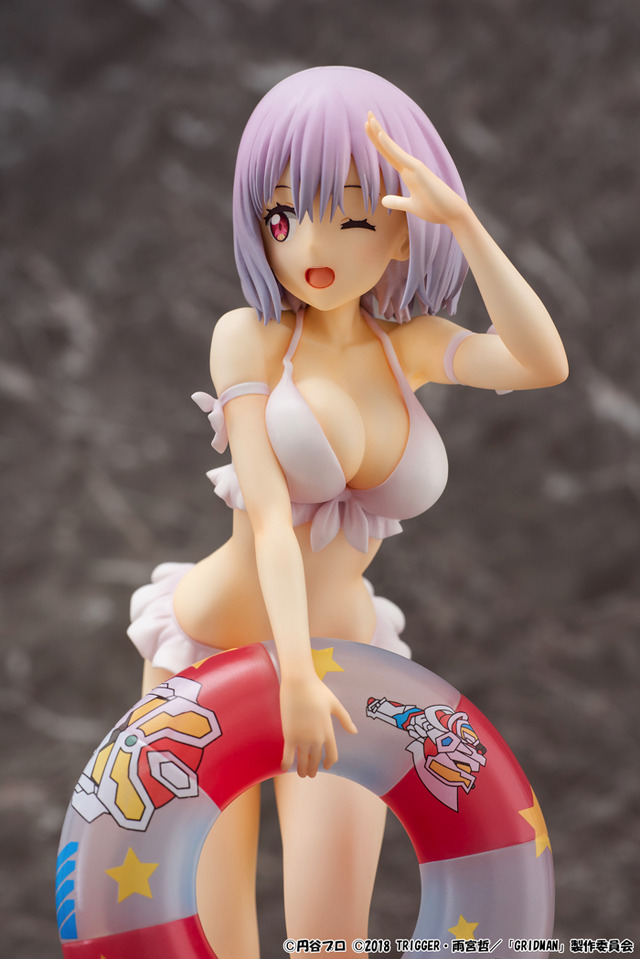 「新条アカネ 水着style」13,000円（税別）（C）円谷プロ （C）2018 TRIGGER・雨宮哲／「GRIDMAN」製作委員会