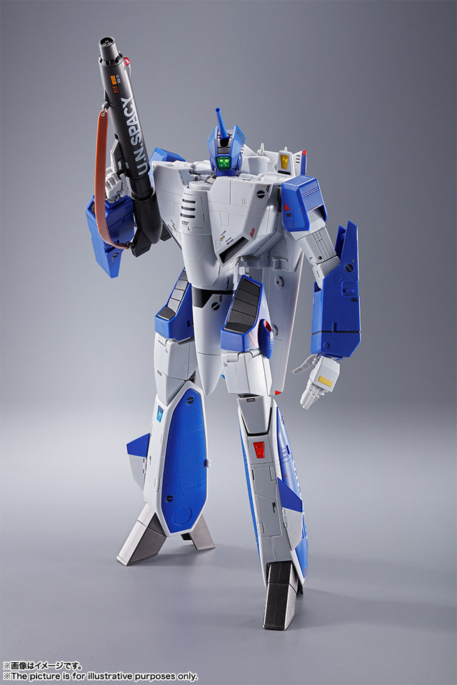 「DX超合金　VF-1A バルキリー（マクシミリアン・ジーナス機）」19,440円（税8%込）（C） 1982 ビックウエスト