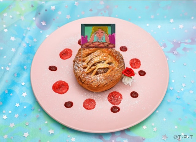 「セーラームーンカフェ2019」 ちびうさの初恋!? アップルパイ　1,590円（C）武内直子･ PNP ･東映アニメーション
