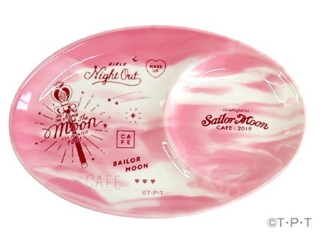 「セーラームーンカフェ2019」プレート　2,200円（C）武内直子･ PNP ･東映アニメーション