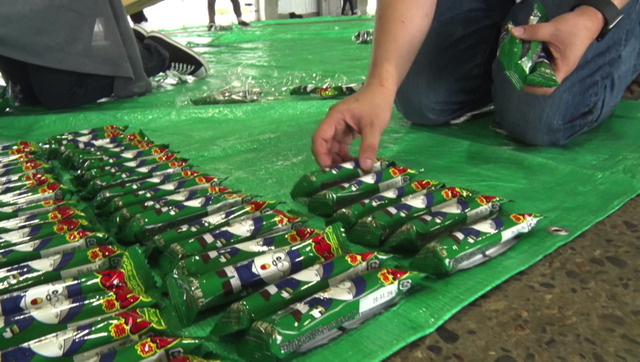 「『銀河英雄伝説 Die Neue These』 アスターテ会戦 うまい棒でやってみた。」（C）田中芳樹/松竹・Production I.G