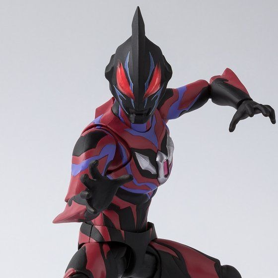 「S.H.Figuarts ウルトラマンジードダークネス」6,380円（税込）（C）円谷プロ