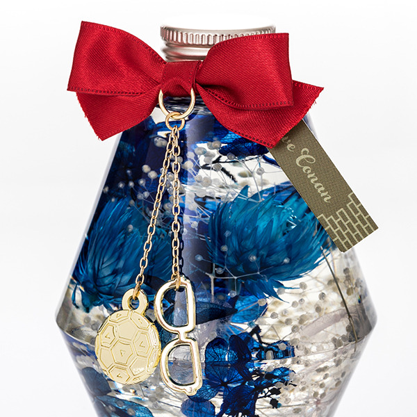 『名探偵コナン』コラボレーションハーバリウム「江戸川コナンモデル」6,800円(税別)（C）青山剛昌／小学館・読売テレビ・TMS 1996