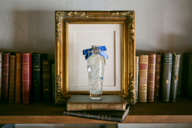 『名探偵コナン』コラボレーションハーバリウム「怪盗キッドモデル」6,800円(税別)（C）青山剛昌／小学館・読売テレビ・TMS 1996