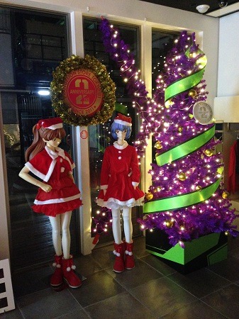 現在は、クリスマス仕様　(C)カラー