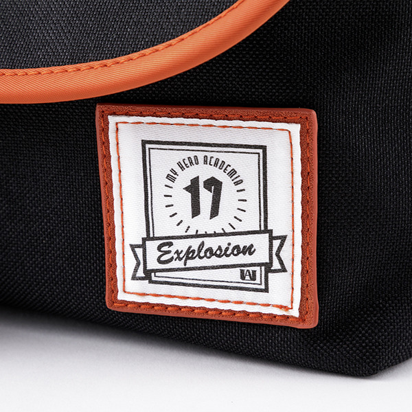 「爆豪勝己モデルショルダーバッグ 」10,800円（税別）（C）堀越耕平／集英社・僕のヒーローアカデミア製作委員会