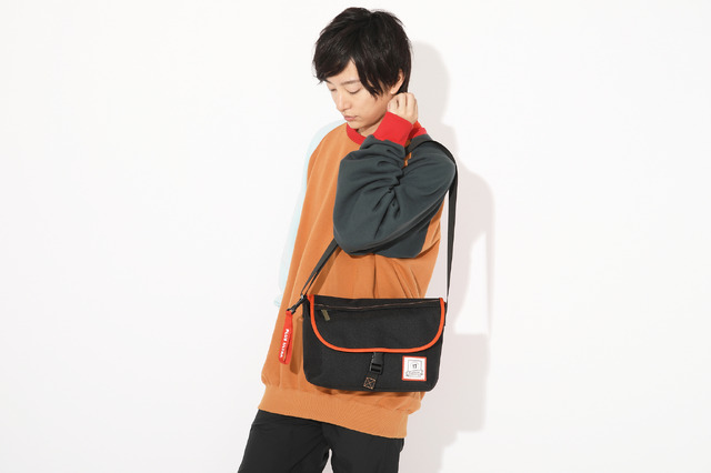 「爆豪勝己モデルショルダーバッグ 」10,800円（税別）（C）堀越耕平／集英社・僕のヒーローアカデミア製作委員会