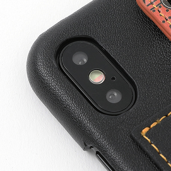 「爆豪勝己モデルスマートフォンケース」5,300円（税別）（C）堀越耕平／集英社・僕のヒーローアカデミア製作委員会