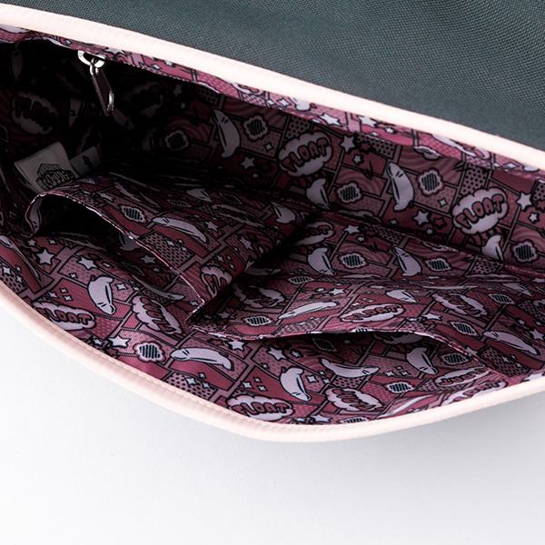 「麗日お茶子モデルショルダーバッグ 」10,800円（税別）（C）堀越耕平／集英社・僕のヒーローアカデミア製作委員会