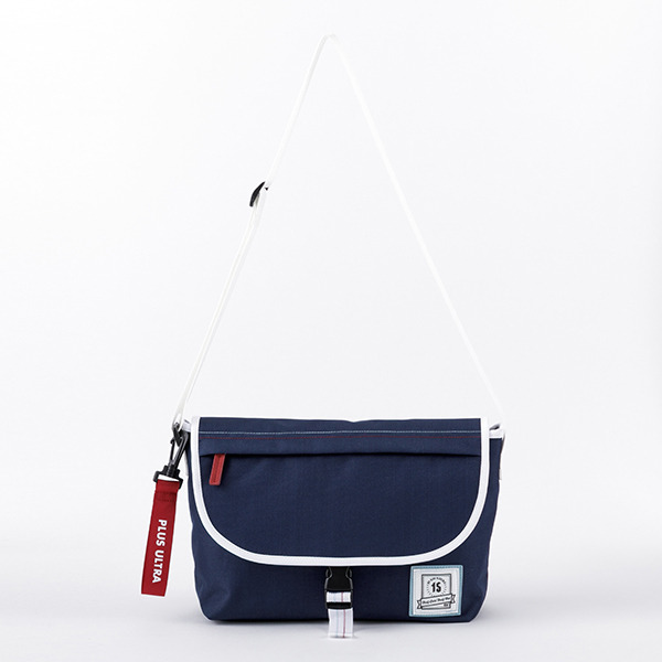 「轟焦凍モデルショルダーバッグ 」10,800円（税別）（C）堀越耕平／集英社・僕のヒーローアカデミア製作委員会