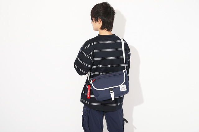 「轟焦凍モデルショルダーバッグ 」10,800円（税別）（C）堀越耕平／集英社・僕のヒーローアカデミア製作委員会