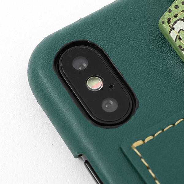 「蛙吹梅雨モデルスマートフォンケース」5,300円（税別）（C）堀越耕平／集英社・僕のヒーローアカデミア製作委員会