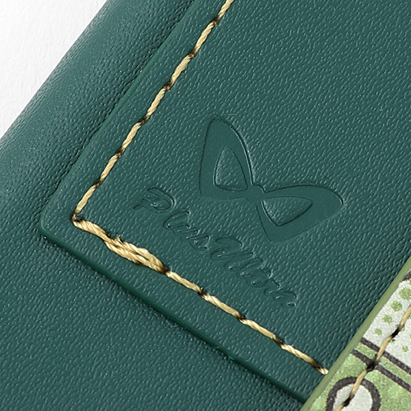 「蛙吹梅雨モデルスマートフォンケース」5,300円（税別）（C）堀越耕平／集英社・僕のヒーローアカデミア製作委員会