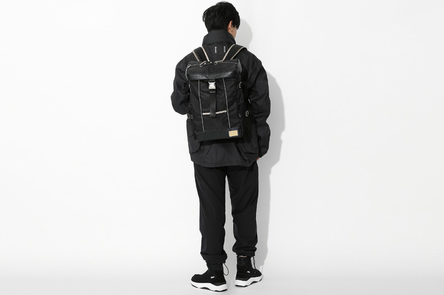 『遊☆戯☆王』コラボレーション　バッグ■武藤遊戯 モデル13,800円(税別)（C）高橋和希 スタジオ・ダイス／集英社・テレビ東京・ＮＡＳ