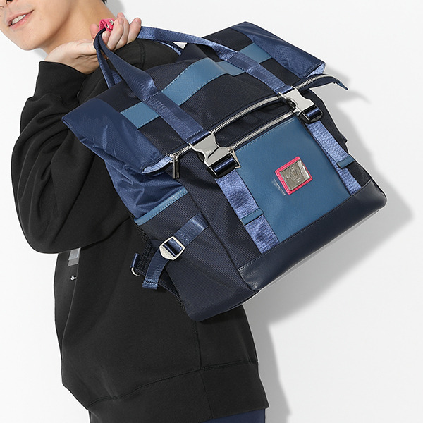 『遊☆戯☆王』コラボレーション　バッグ■藤木遊作 モデル13,800円(税別)（C）高橋和希 スタジオ・ダイス／集英社・テレビ東京・ＮＡＳ