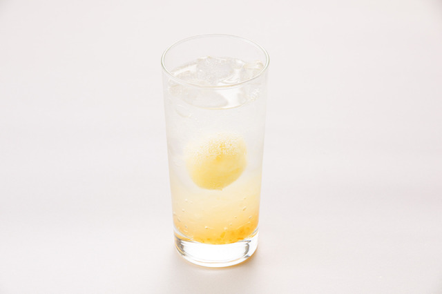 「柚子とレモンのゼリースカッシュ ねぇアニ、何か答えてよ」700円（税別）（C）諫山創・講談社／「進撃の巨人」製作委員会