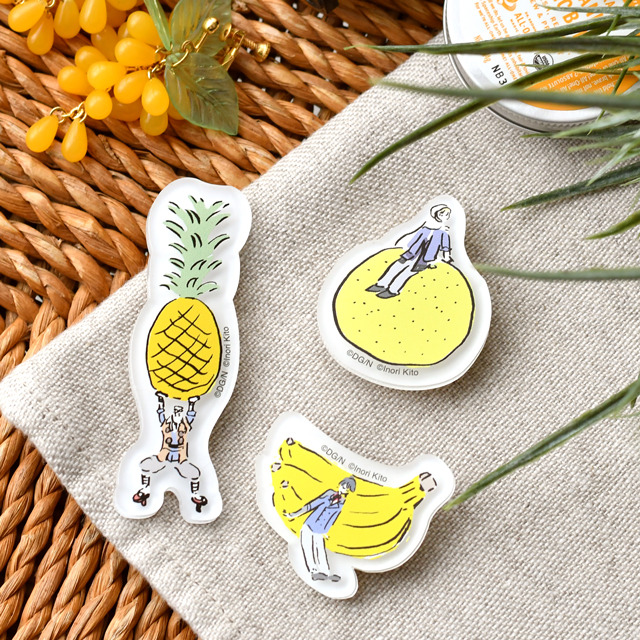 「アクリルブローチ」堀川国広・山姥切国広・山伏国広 各850円(C) 2015-2018 DMM GAMES/Nitroplus