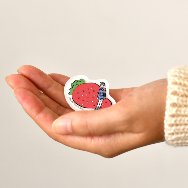 「アクリルブローチ」平野藤四郎 850円(C) 2015-2018 DMM GAMES/Nitroplus