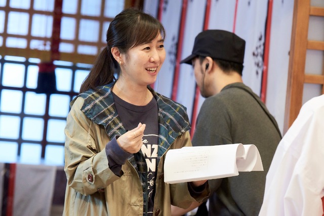 ドラマ『劇団スフィア』第3話「血塗られたブラジャー」第一幕（C）2019「劇団スフィア」製作委員会