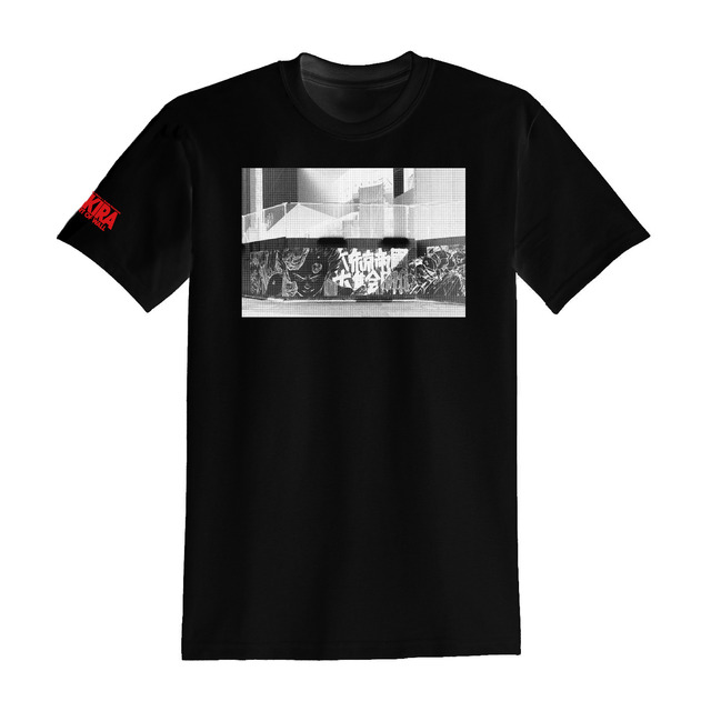 「AKIRA ART OF WALL Otomo Katsuhiro×Kosuke Kawamura AKIRA ART EXHIBITION」Tシャツ　価格：￥4,000