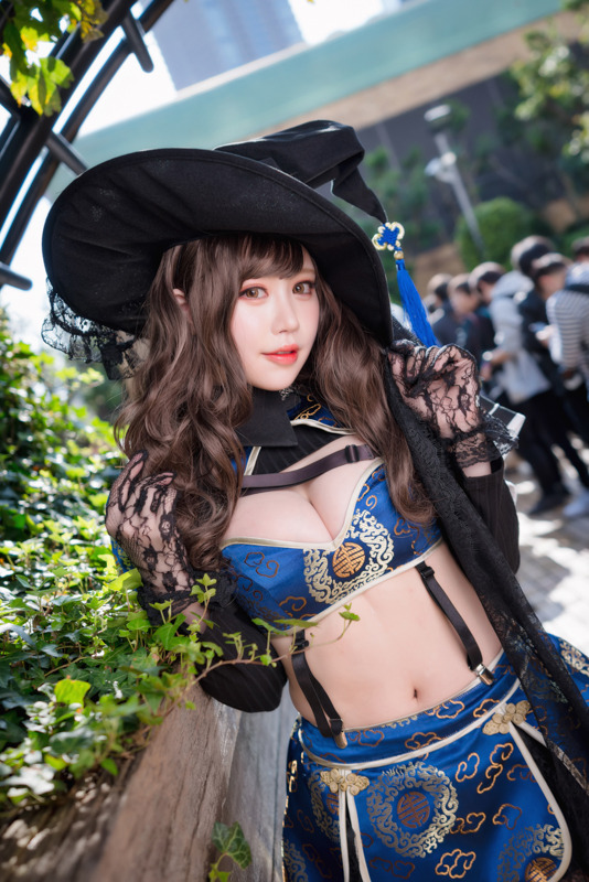 魔女、妖狐、猫又も！ハロウィン美女レイヤー！／「BEASTARS」動物キャラを魅力的に描く秘訣とは？：10月30日記事まとめ