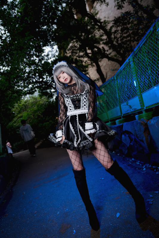 【コスプレ】人気レイヤー五木あきら、どっちのハロコスが好き？ シスター＆キョンシー姿に注目【写真39枚】