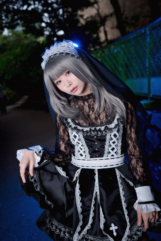 【コスプレ】人気レイヤー五木あきら、どっちのハロコスが好き？ シスター＆キョンシー姿に注目【写真39枚】