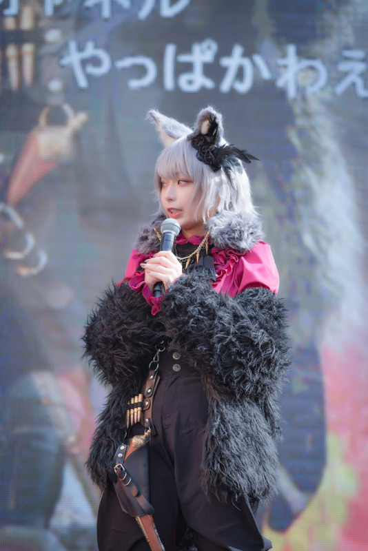 宇垣美里、銀髪人狼コスで魅了！ 人気レイヤーゆう＆シスルと語る、メイクのポイントは？【写真35枚】