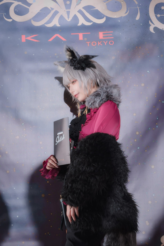 宇垣美里、銀髪人狼コスで魅了！ 人気レイヤーゆう＆シスルと語る、メイクのポイントは？【写真35枚】