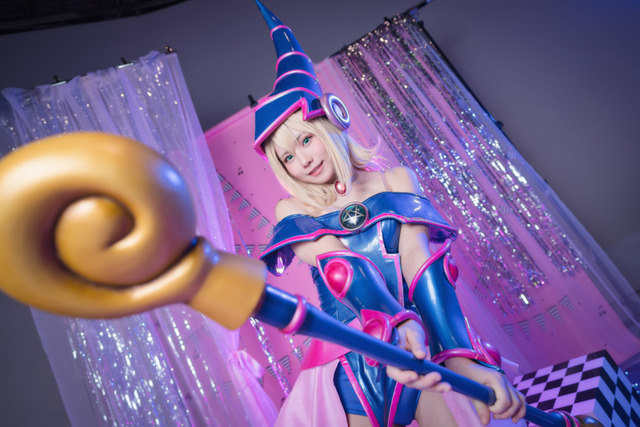 【コスプレ】えなこ、ブラマジガールのコスプレ披露！ 主催イベントに宮本彩希ら人気レイヤー7人集結【写真103枚】