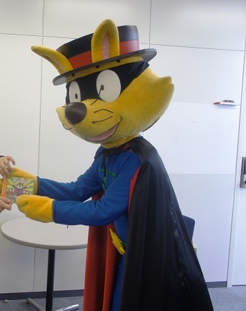 CDをプレゼント。