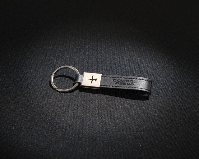 「カウボーイビバップ レザーキーホルダー」価格：1,000 円+税 （C）SUNRISE