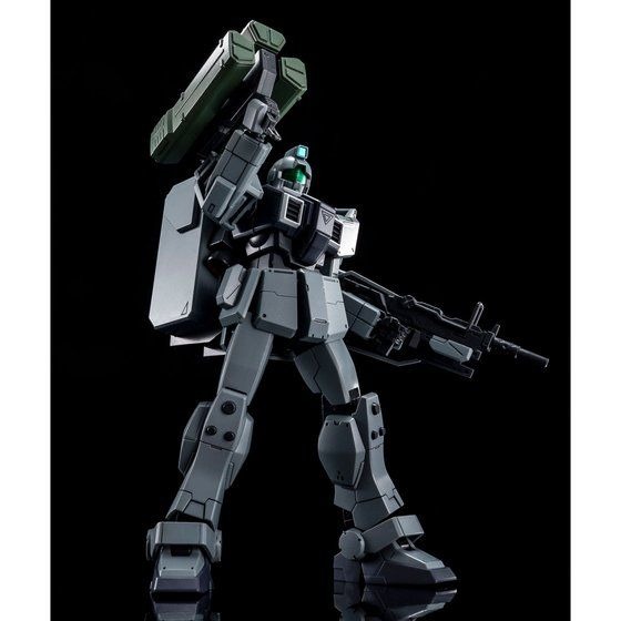 「HG 1/144 陸戦型ジム（スレイヴ・レイス隊仕様）（パラシュート・パック仕様）」2,420円（税込）（C）創通・サンライズ