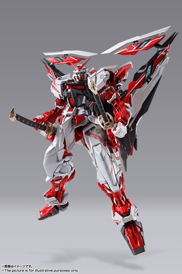 「METAL BUILD　ガンダムアストレイ レッドフレーム改（オルタナティブストライク ver.）」27,500円（税込）（C）創通・サンライズ