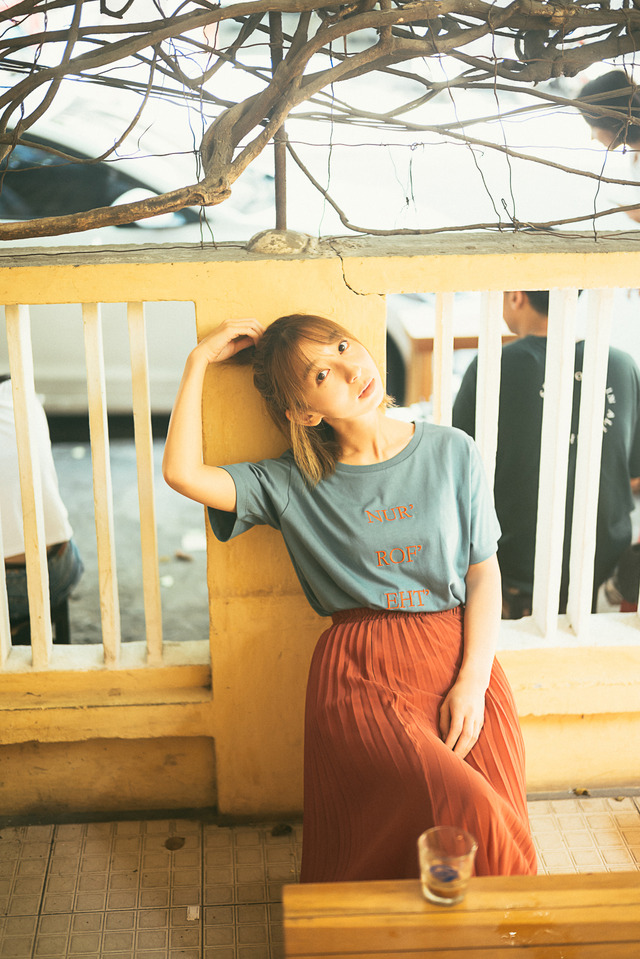 「飯田里穂写真集（仮）」3,000円（税別）